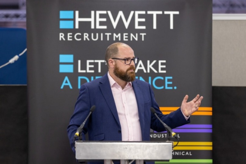 Ben Mannion, Hewett Recruitment and Mike Schooling,  Founder and CTO of Indra Renewable Technologies at Herefordshire  & Worcestershire Chamber Business Expo 2021